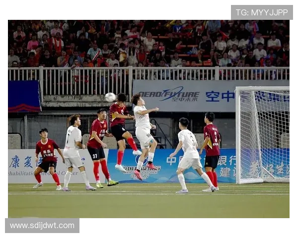 绝杀与逆转交织的焦点之夜强强对话点燃联赛战火引爆球迷热情全场沸腾 - 副本 (2) - 副本 - 副本