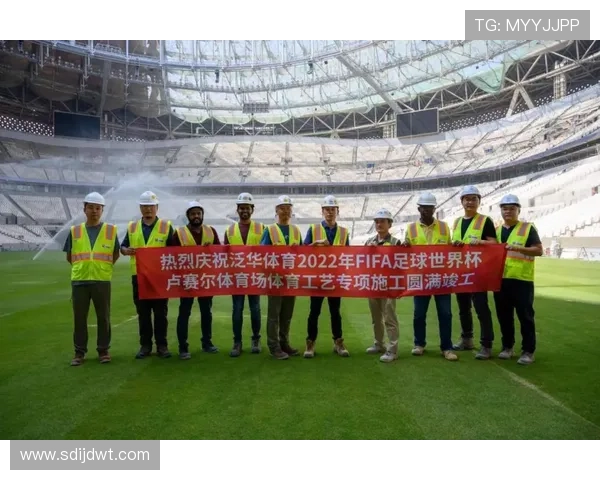 聚焦世界杯草坪专家访谈揭秘绿茵场养护背后的科技与匠心创新实践之道 - 副本 - 副本 - 副本 - 副本 - 副本