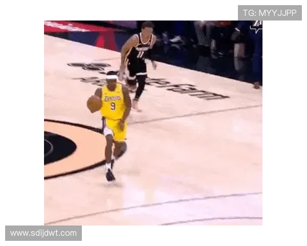 最新NBA赛季赛事分析与球员动态全景报道 最新NBA赛季赛事分析与球员动态全景报道